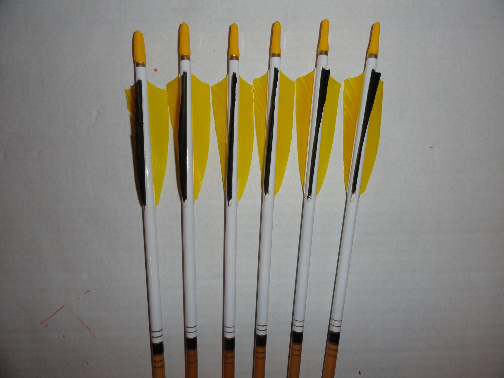 Natural Wooden Arrows with Iron Arrowhead - SPORTSORION