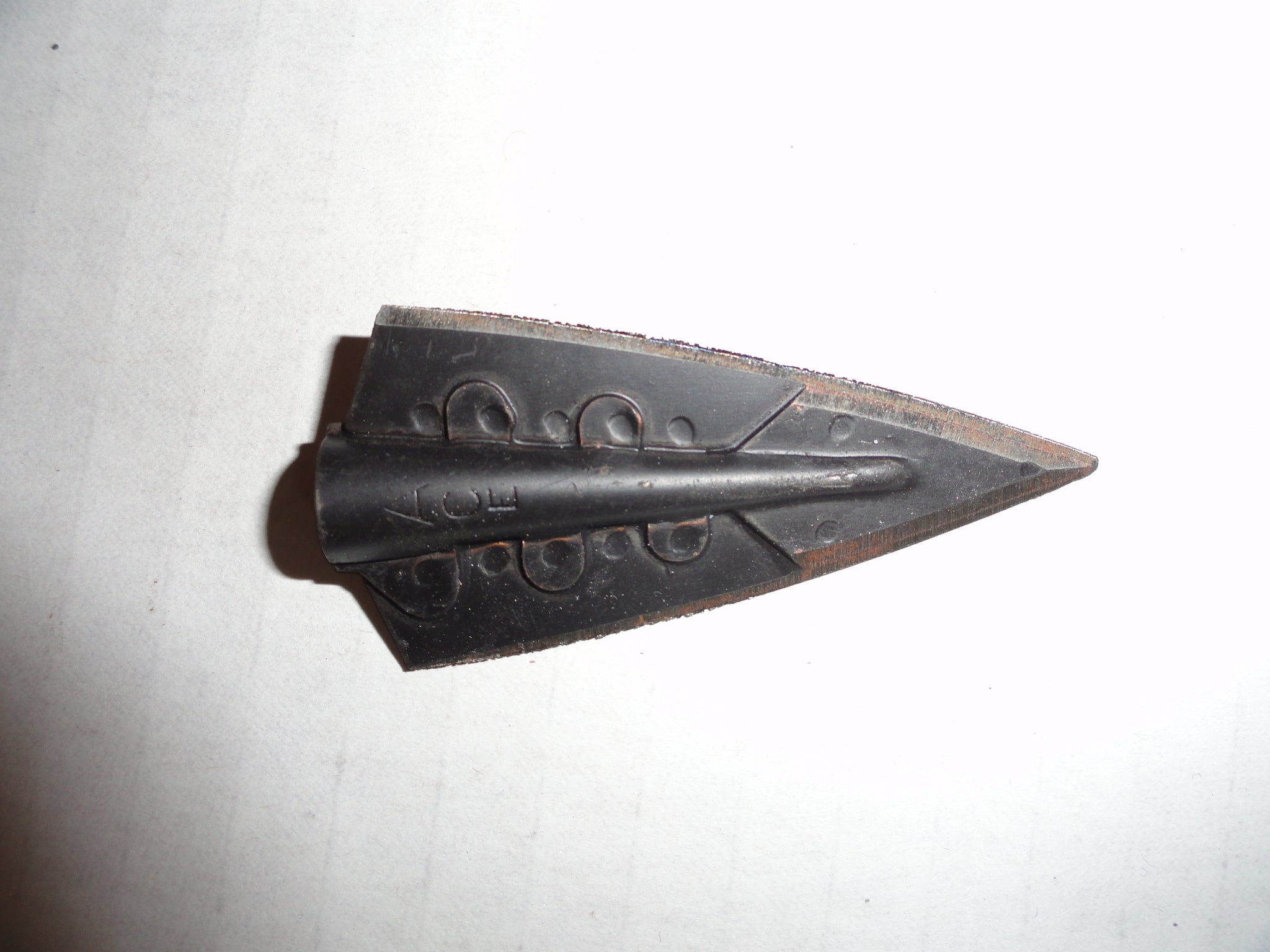 Ace Glue On Broadheads Archery Past